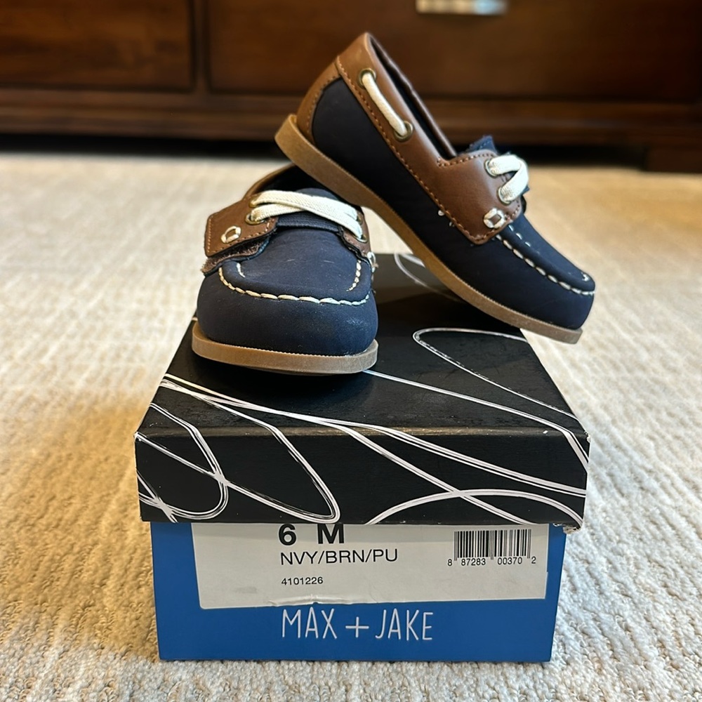 Boys Navy and Brown boat shoes - size 6